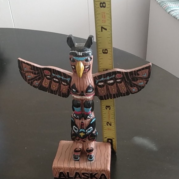 Totem Pole Alaska - Picture 7 of 7